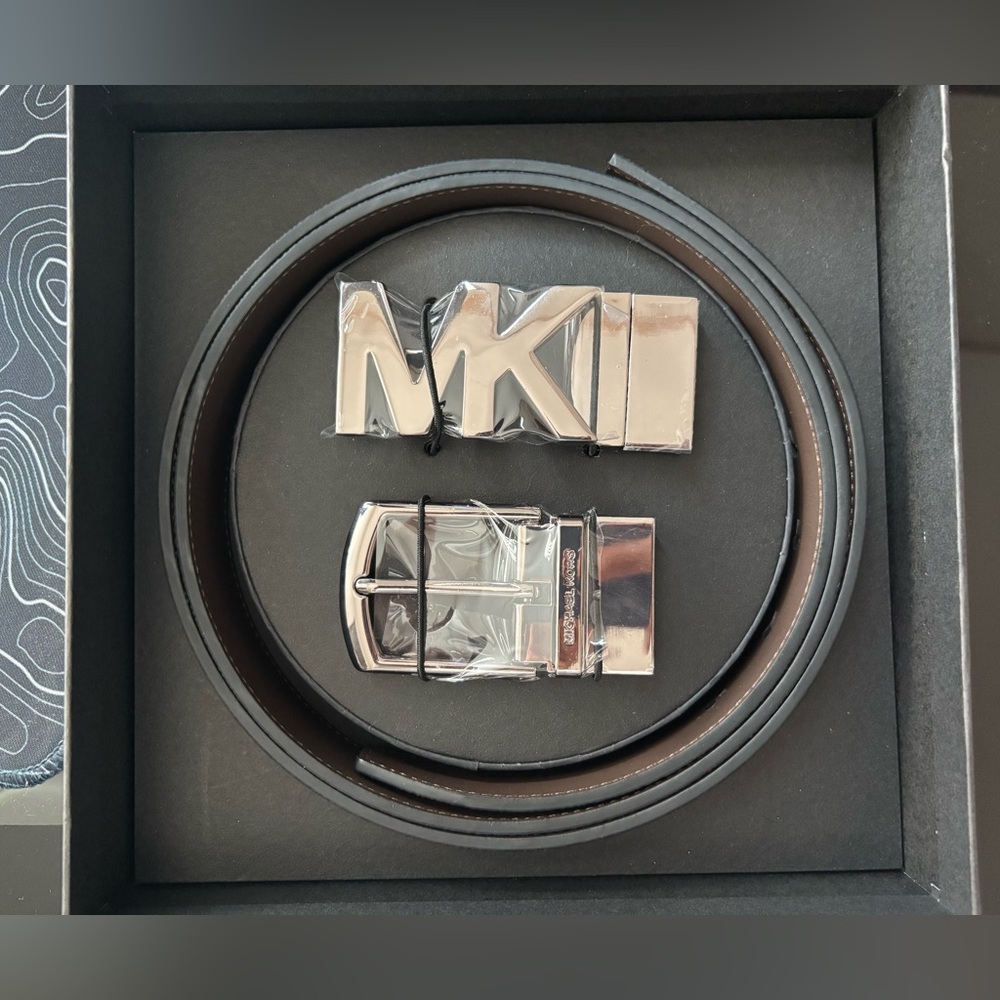 Authentic Michael Kors Belt - Picture 3 of 4